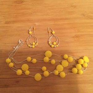 NWOT yellow 3-strand with round balls